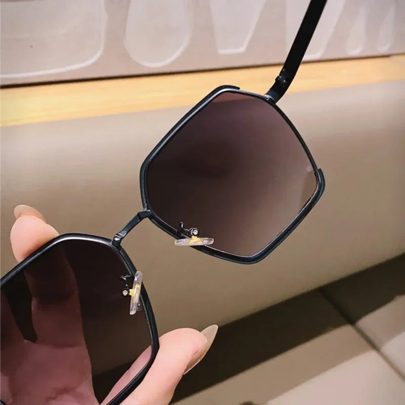 Solaire Oversized Sunnies