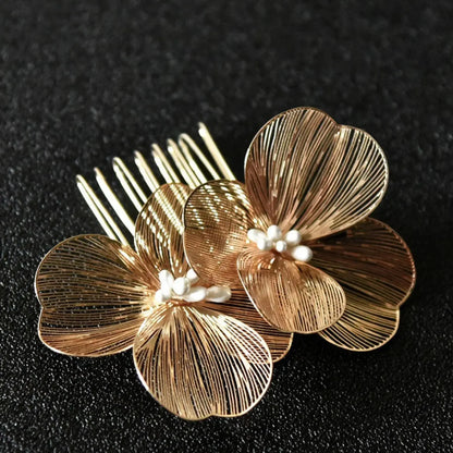 Tropic Bloom Hair Clip